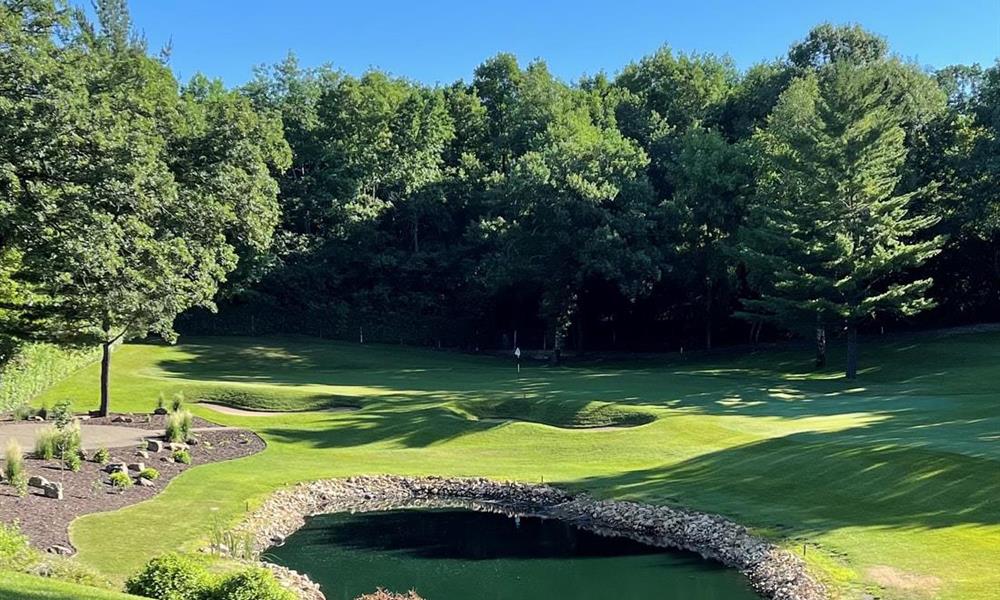 Hole #4 Par 4 435 Yards